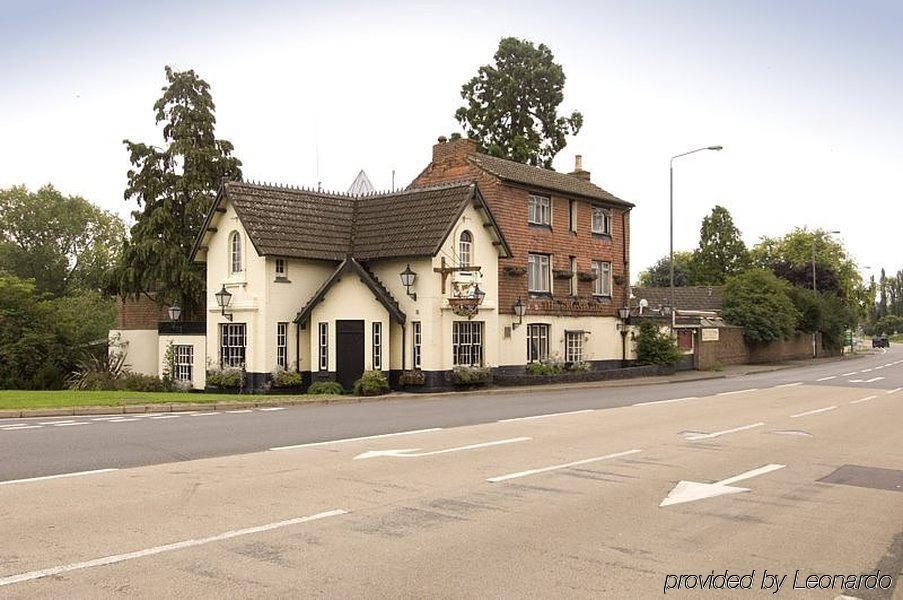 ホテル Crossroads By Chef & Brewer Collection Weedon Bec エクステリア 写真